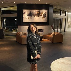 Meet your Posher, Dahiana